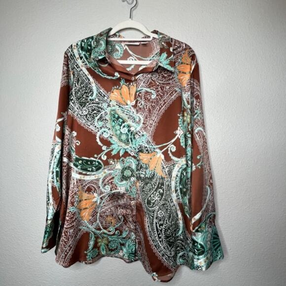Susan Graver Large Printed Charmeuse Button Front Stretchy Silky Blouse - Picture 9 of 9